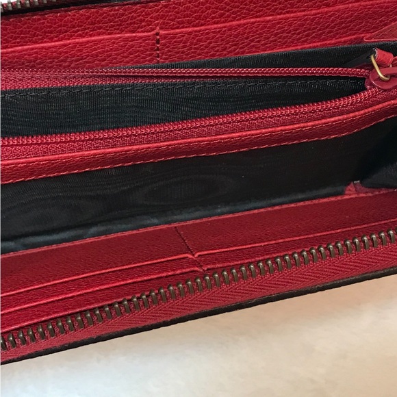 GUCCI WALLET - Picture 7 of 9